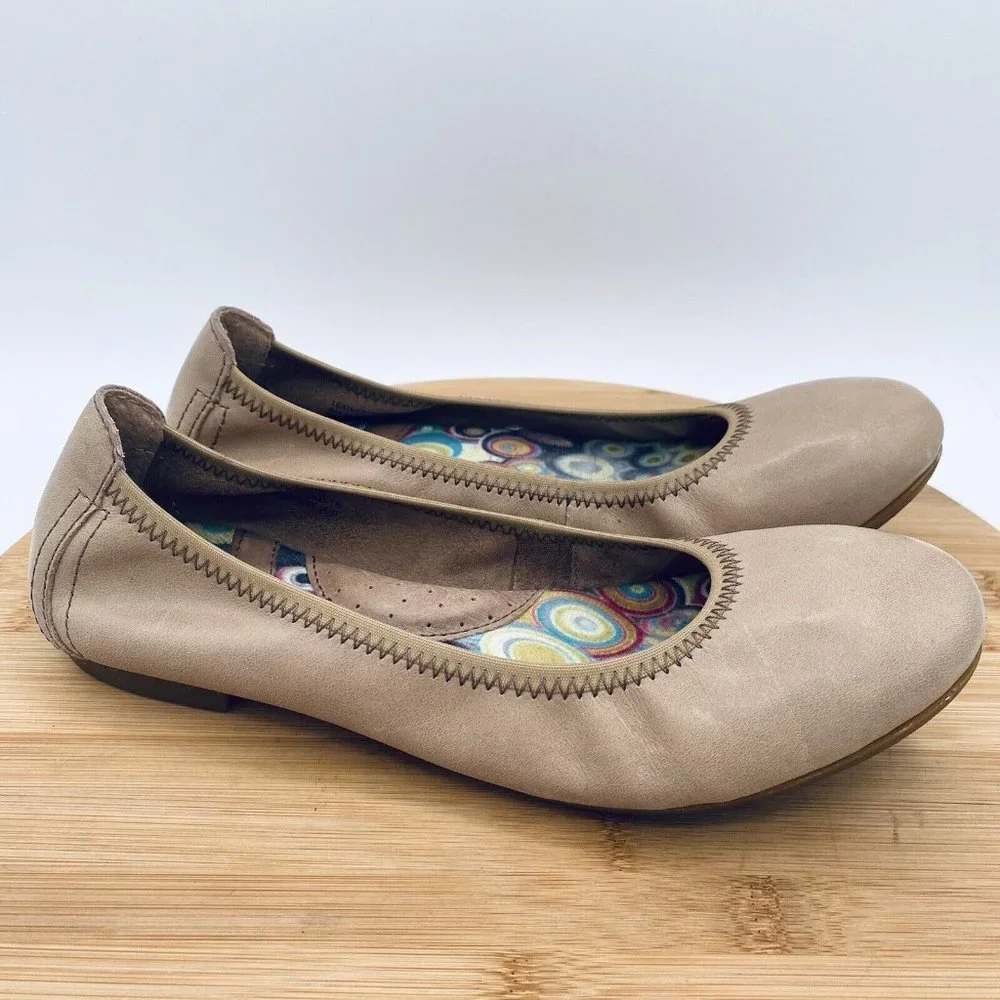 Born Womens Shoes 7 Beige Leather Slip On Casual Comfort Ballet Flats Balletcore